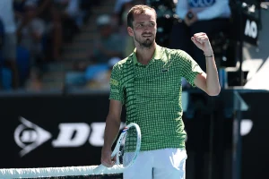 Daniil Medvedev produced one of the most dramatic turnarounds of the Australian Open 2026, recovering from a two-set deficit to defeat Fabian Marozsan in five sets: 6–7(5), 4–6, 7–5, 6–0, 6–3. The victory sent Medvedev into the fourth round and marked his first appearance in the second week of a Grand Slam since the 2024 US Open.